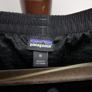 ◆patagonia　バギーショーツ　5インチ　黒　USED　サイズM　美品