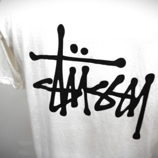 ◆STUSSY　クラシックロゴTシャツ　白　USED　メキシコ製　美品