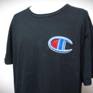 ◆チャンピオン　Tシャツ　デカロゴ　USED　目玉　サイズXL相当　海外モデル